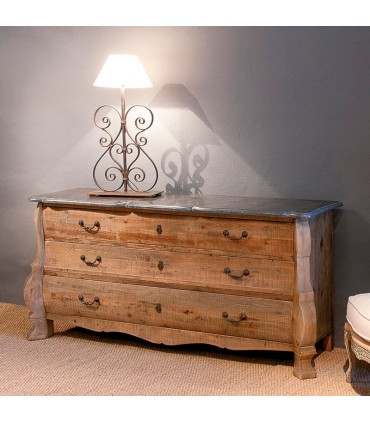 Cómoda madera envejecida y piedra