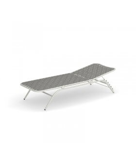 Yard Chaise longue