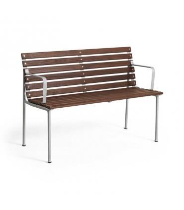 Traverse Bench with Arms