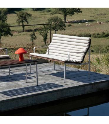 Traverse Lounge Bench with Arms