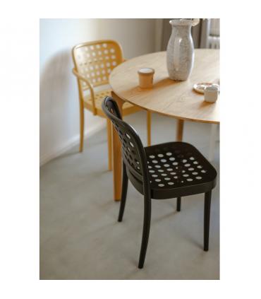 822 Armchair