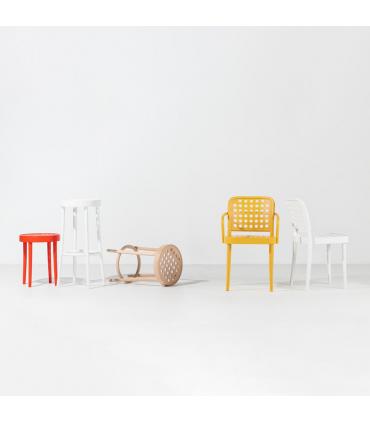 822 Stool