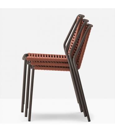 Philia Two-Tone Chair